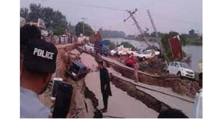 শক্তিশালী ভূমিকম্পে পাকিস্তানে নিহত ২০, আহত ৩ শতাধিক